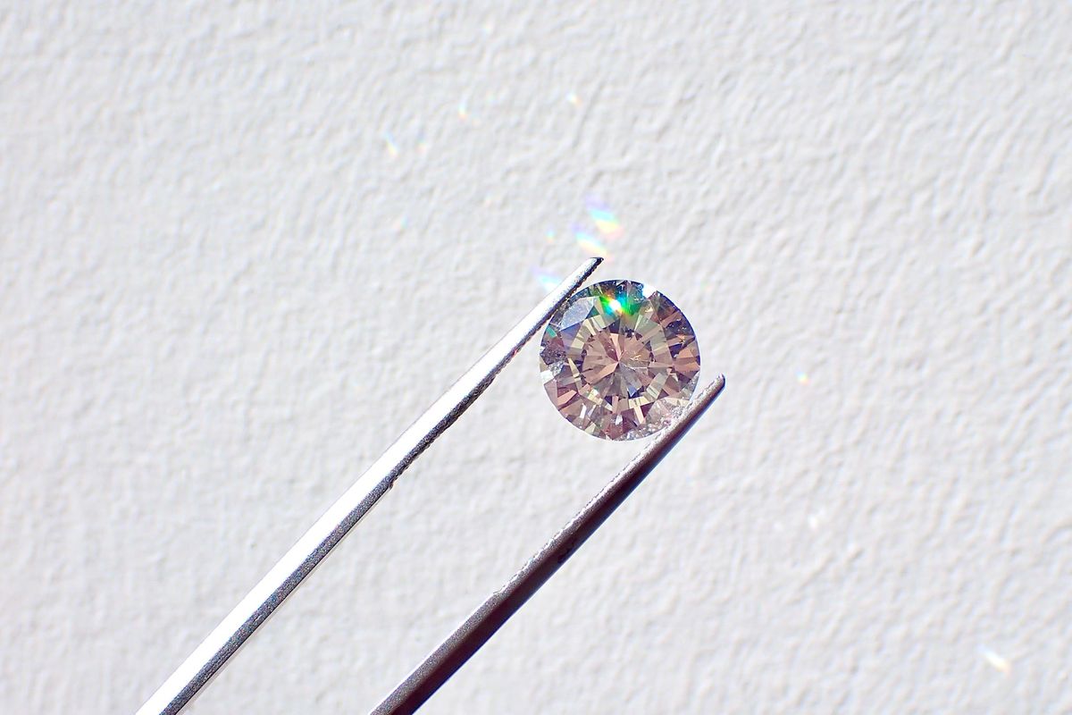 Fakta Menarik Natural Diamond Simbol Cinta Abadi